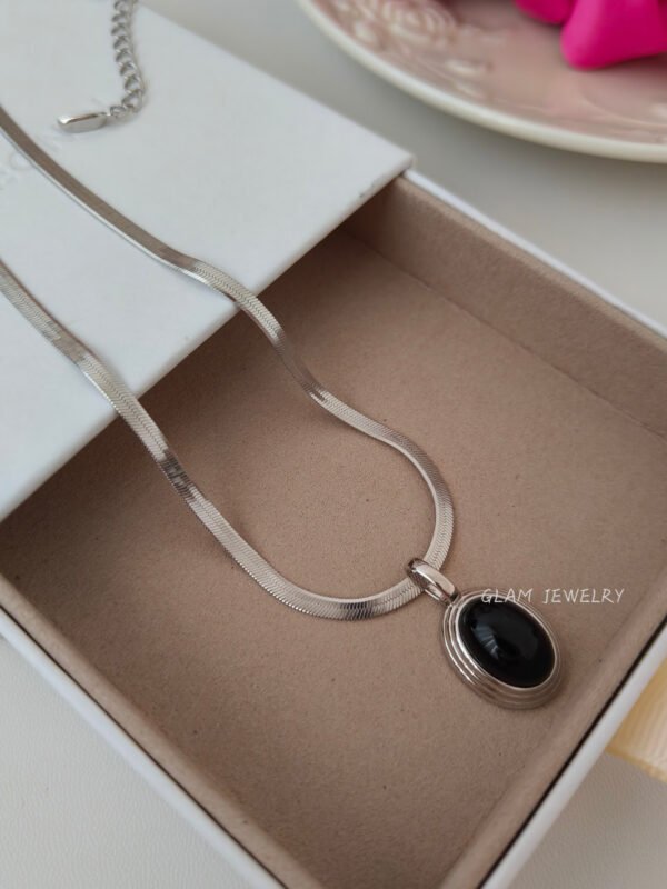 Vintage Black Onyx Pendant Necklace | 18K Gold Vermeil, Retro Oval Charm, 15"–17.5" Chain | 18K gold over 925 sterling silver